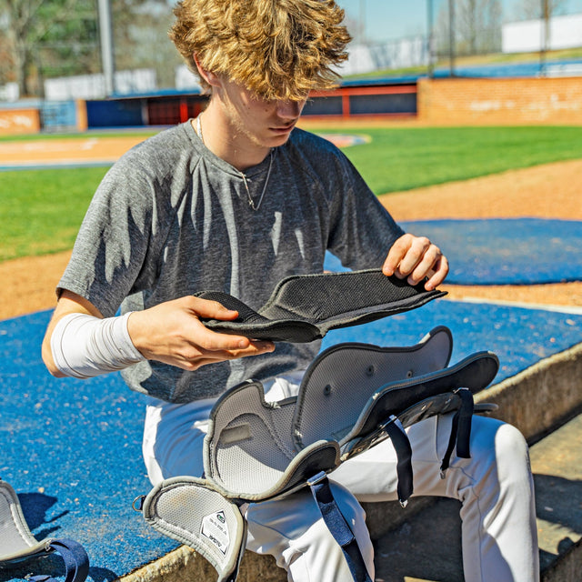TOP STAR® AGES 7-9 LEG GUARDS - All-Star Sports