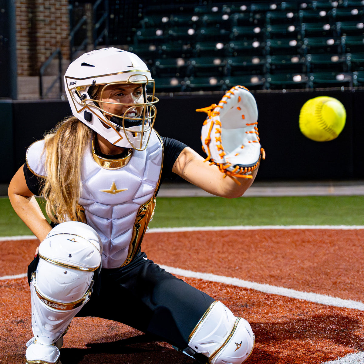 THE FOCUS FRAMER - PHX FASTPITCH TRAINING MITT