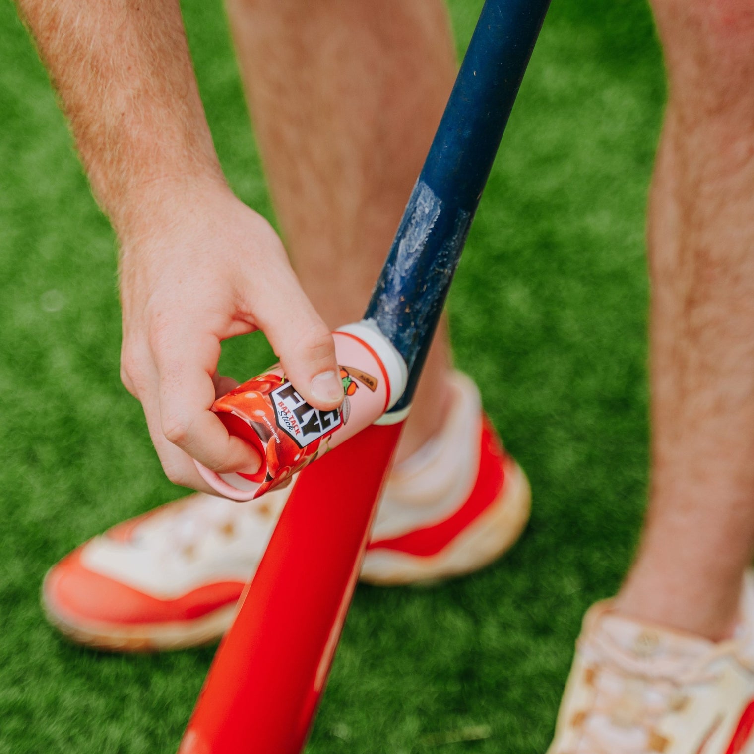 BIG FLY™ BAT TACK STICK - All-Star Sports