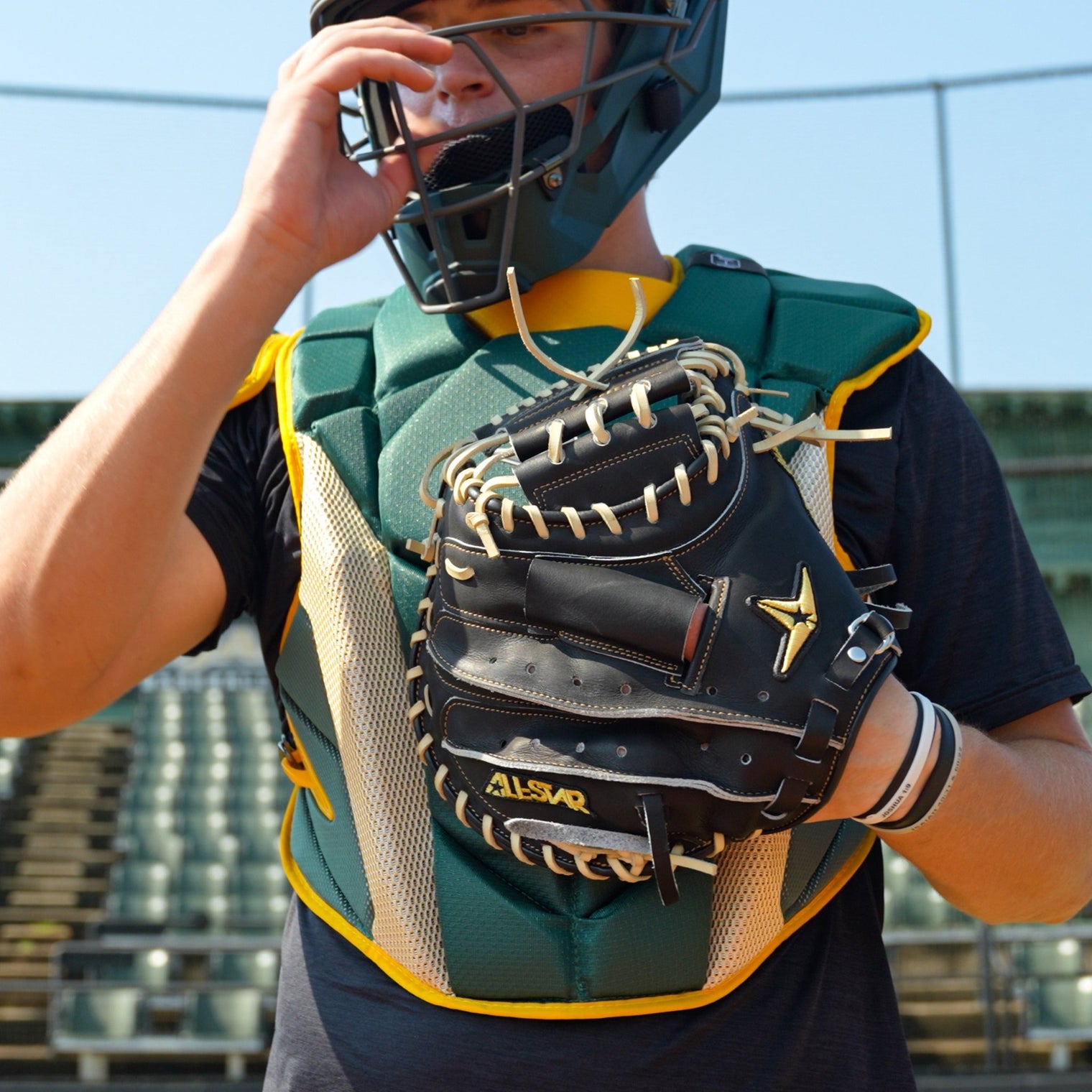 PRO-ELITE® JAPAN CATCHERS MITT - 34" CLOSED BACK - All-Star Sports