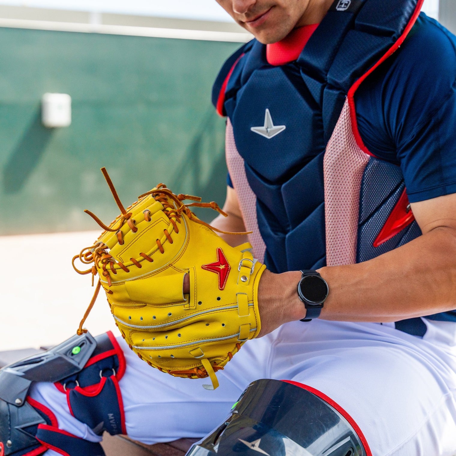 PRO-ELITE® JAPAN CATCHERS MITT - 34" CLOSED BACK - All-Star Sports