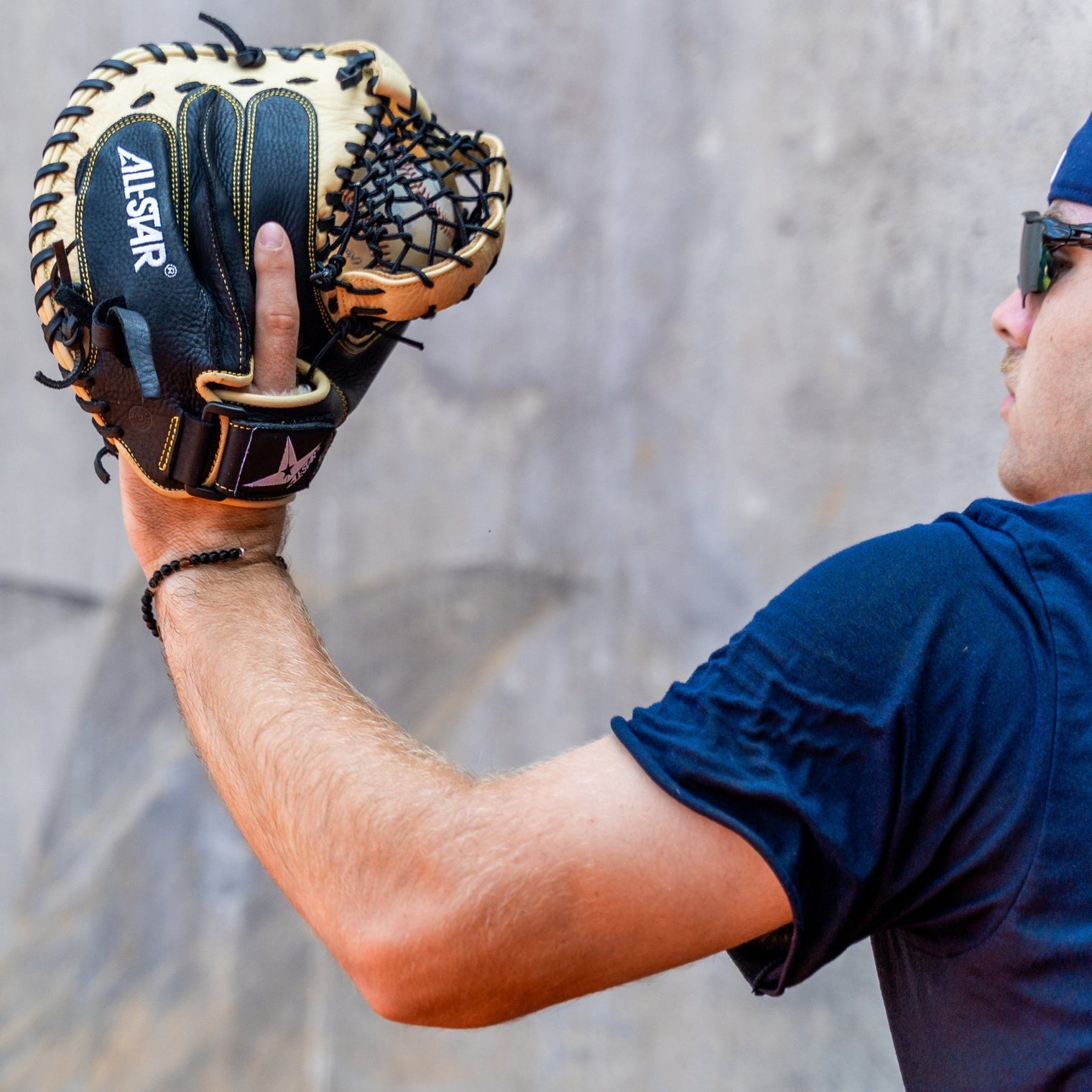 THE KEYHOLE™ - 33.5" TRAINING MITT - All-Star Sports