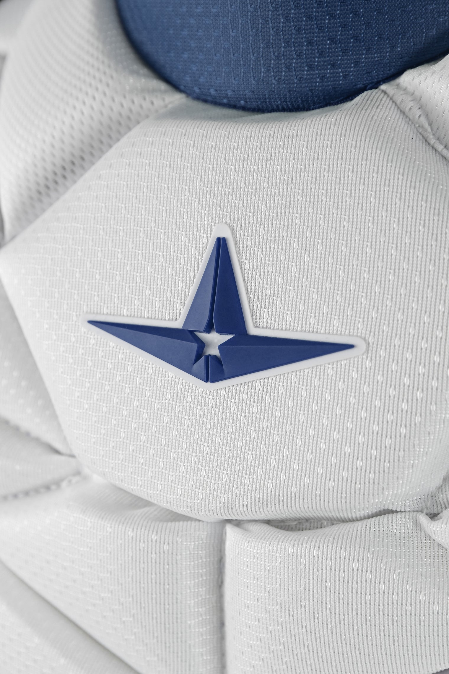 PHX™ SERIES - SOFTBALL CHEST PROTECTOR