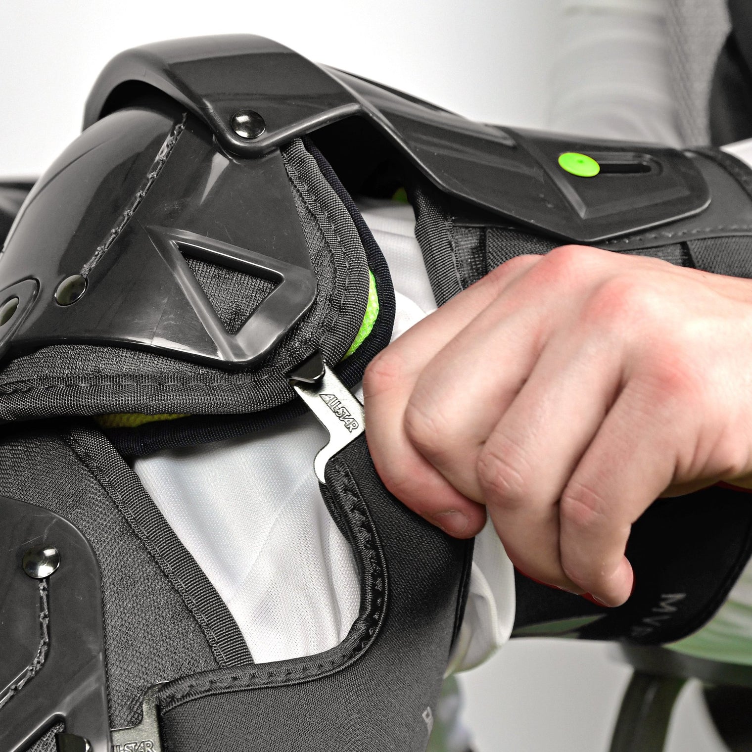 MVP-PRO™ LEG GUARD STRAP HOOKS - All-Star Sports
