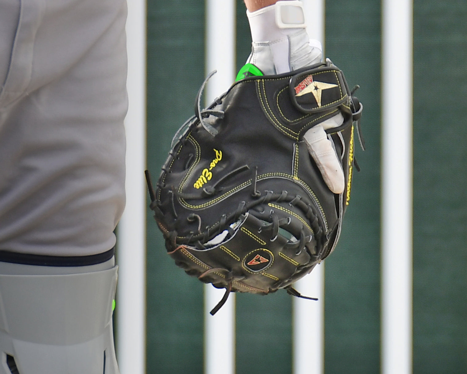 MVP-PRO™ CATCHER'S THUMB GUARD
