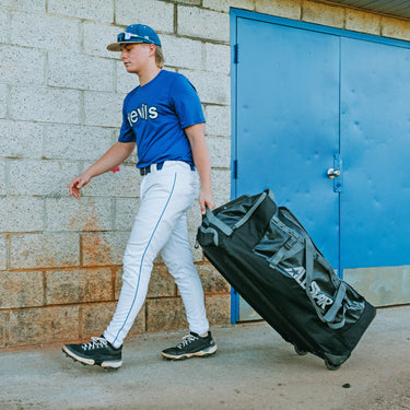 S7 Elite™ Roller Bag