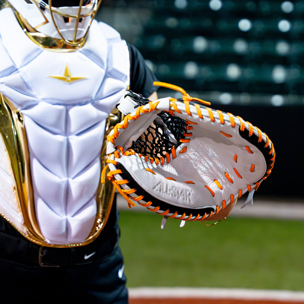 THE KEYHOLE - PHX FASTPITCH TRAINING MITT