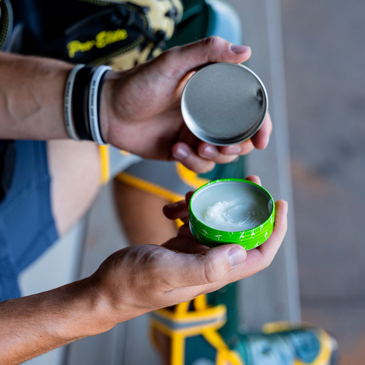 BIG FLY™ TACKIFIED GLOVE CONDITIONER