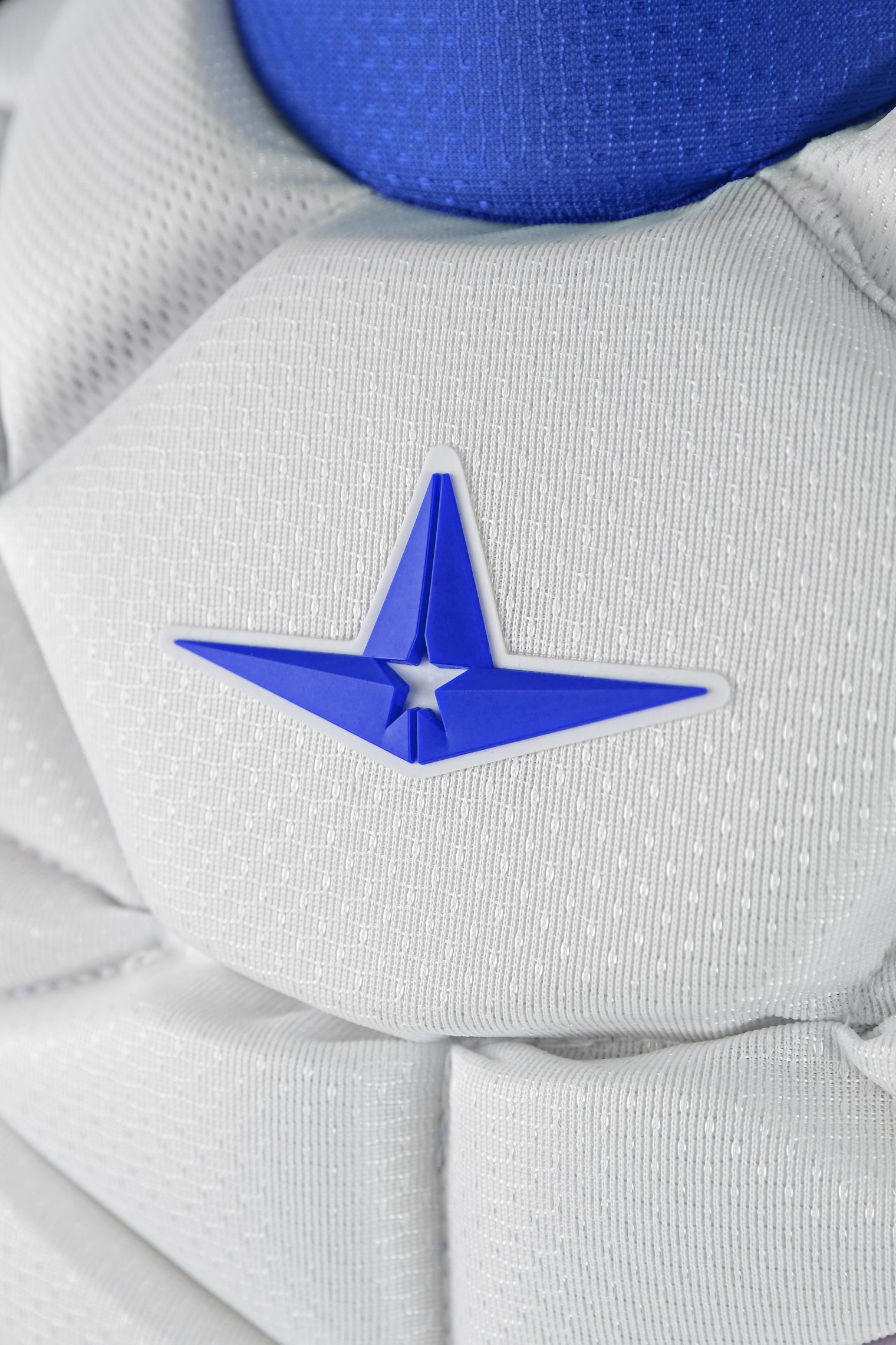 PHX™ SERIES - SOFTBALL CHEST PROTECTOR